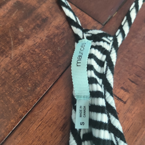 Romper - Picture 2 of 2